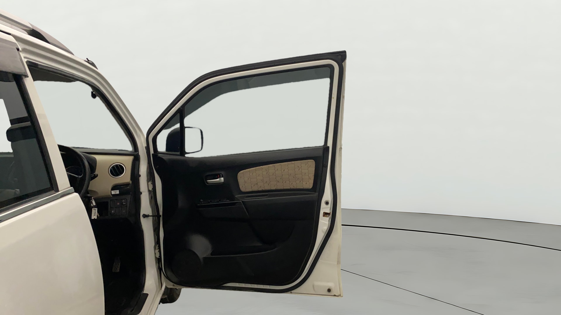View 2019 Maruti Suzuki 1000 Base Variant Image 44 Used 2019 Maruti Suzuki 1000 Base Variant Image 44