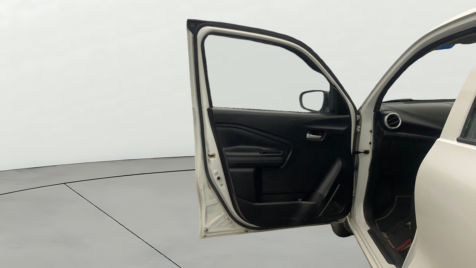 View 2022 Maruti Suzuki 1000 Base Variant Image 30 Used 2022 Maruti Suzuki 1000 Base Variant Image 30