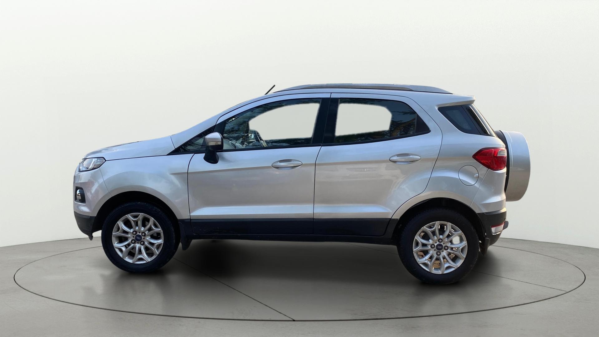 View 2014 Ford EcoSport 1.5 TDCi Diesel Ambiente BS IV Image 5 Used 2014 Ford EcoSport 1.5 TDCi Diesel Ambiente BS IV Image 5