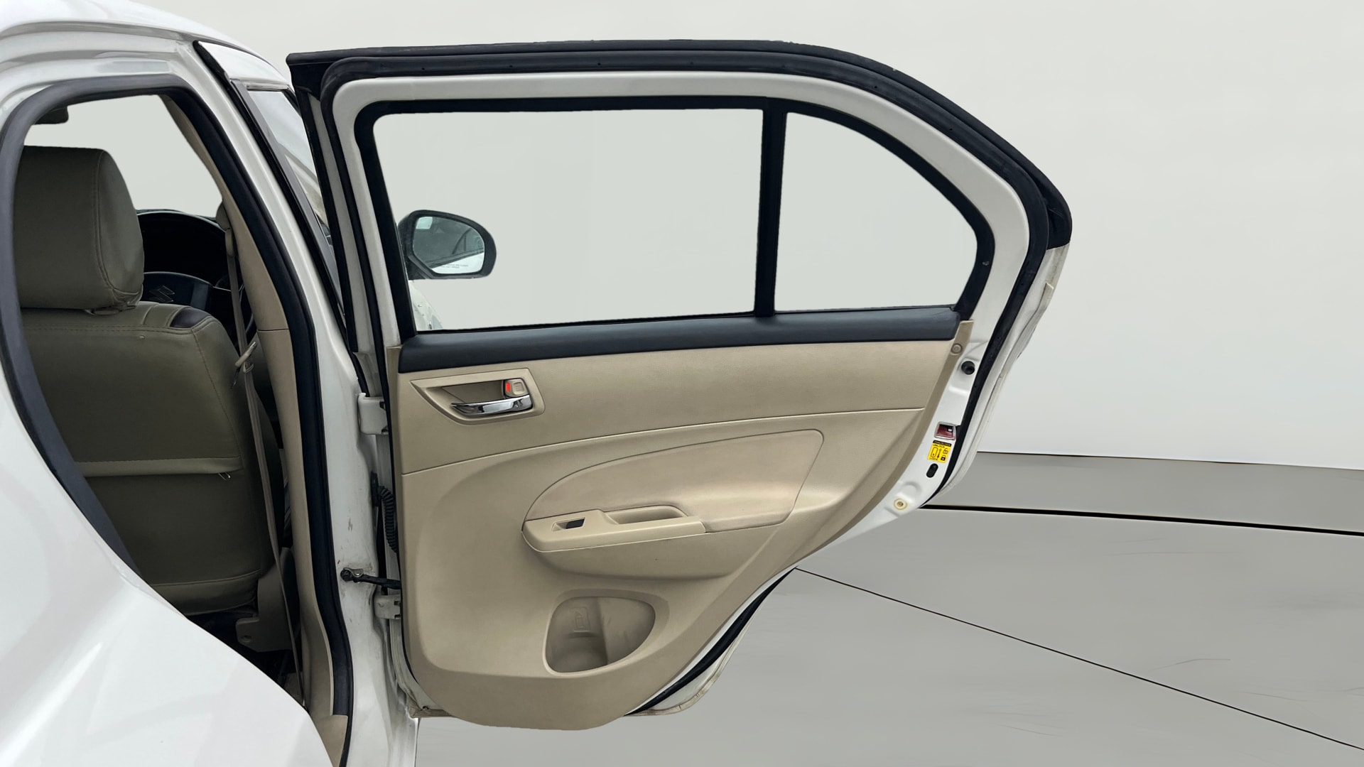 View 2015 Maruti Suzuki 1000 Base Variant Image 7 Used 2015 Maruti Suzuki 1000 Base Variant Image 7