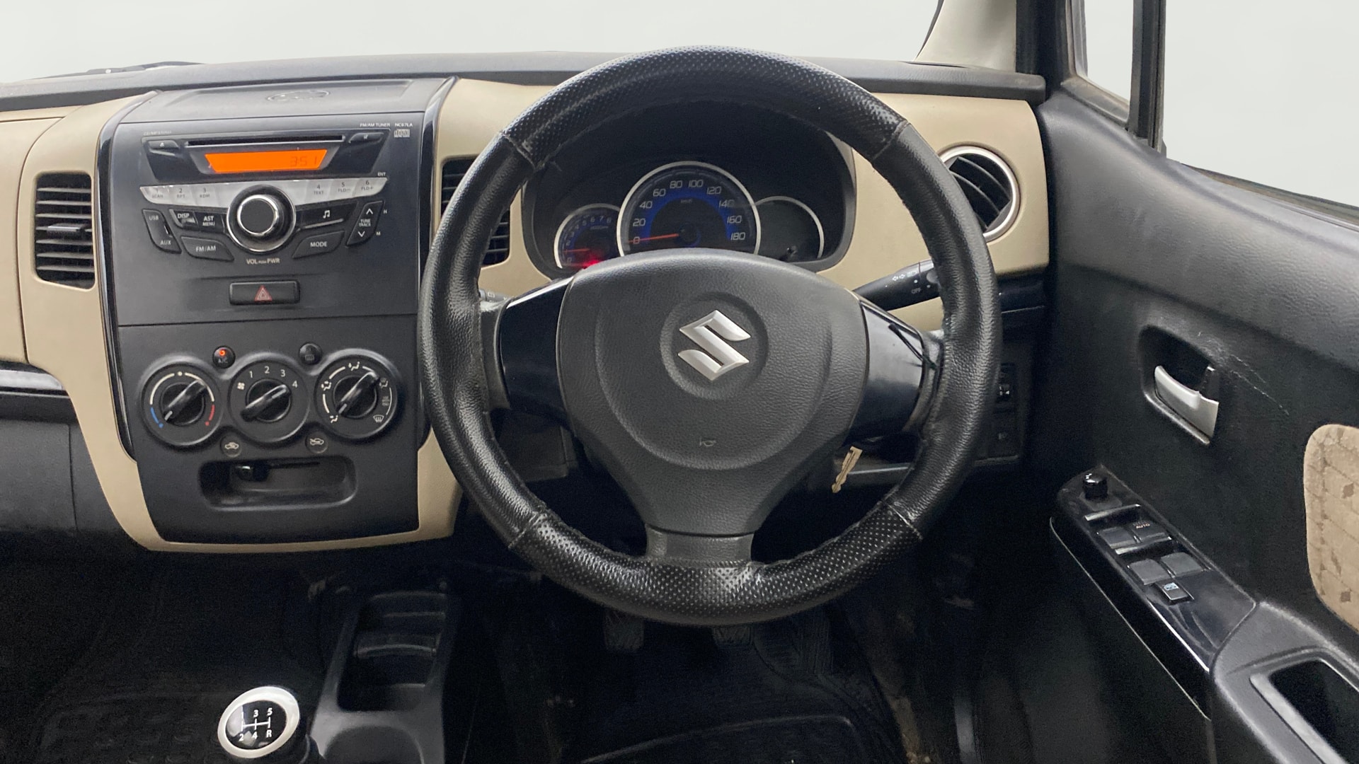 View 2018 Maruti Suzuki 1000 Base Variant Image 20 Used 2018 Maruti Suzuki 1000 Base Variant Image 20