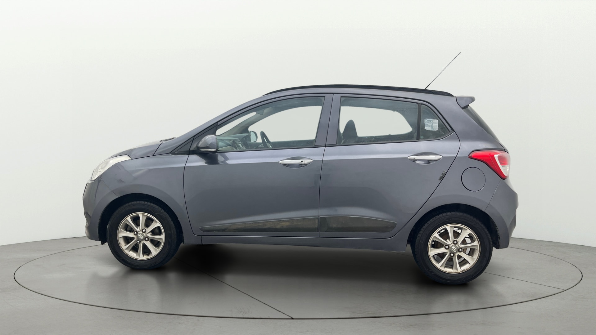 View 2016 Hyundai Grand i10 1.2 Asta Petrol Image 5 Used 2016 Hyundai Grand i10 1.2 Asta Petrol Image 5