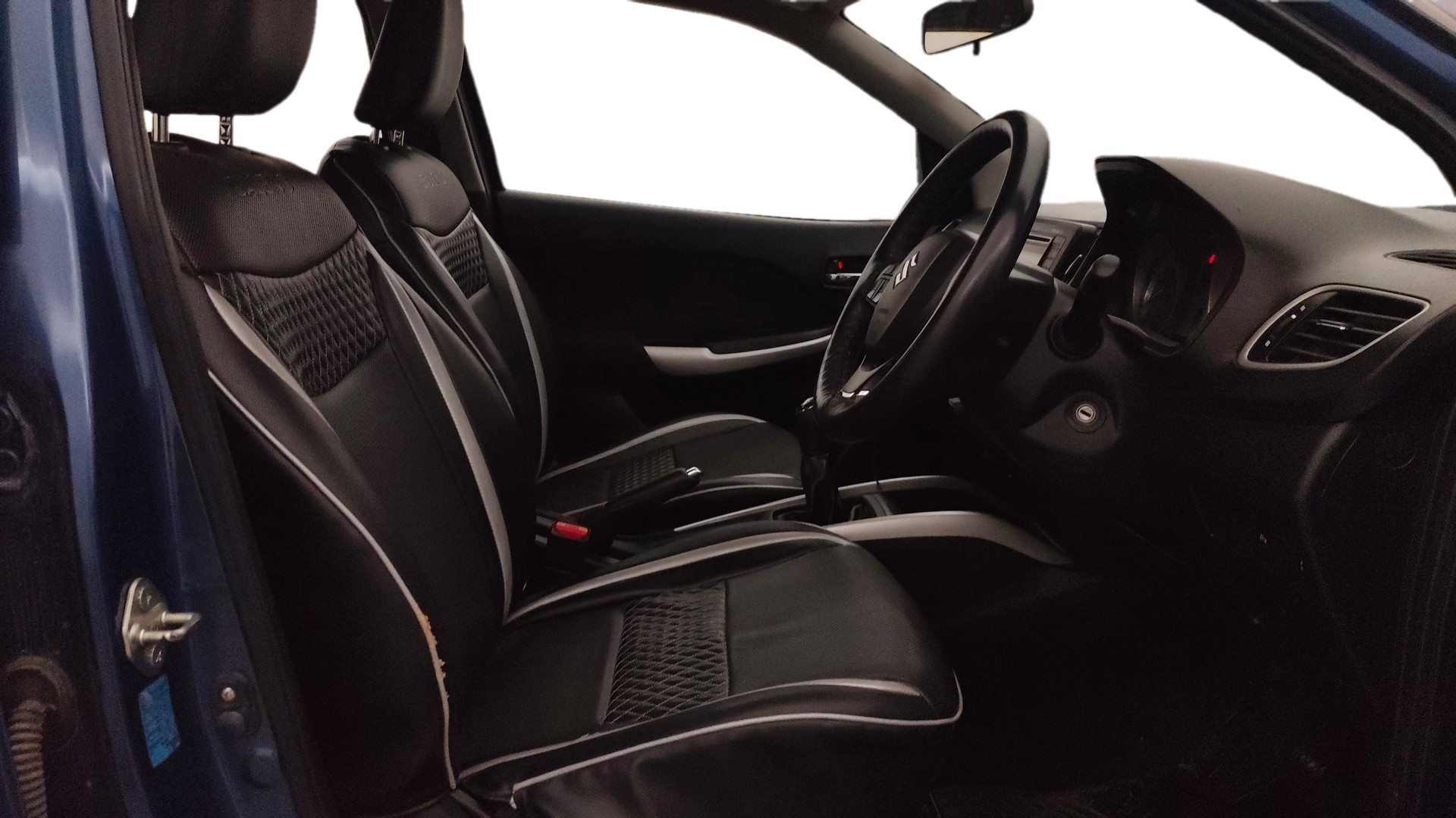 View 2018 Maruti Suzuki 1000 Base Variant Image 25 Used 2018 Maruti Suzuki 1000 Base Variant Image 25