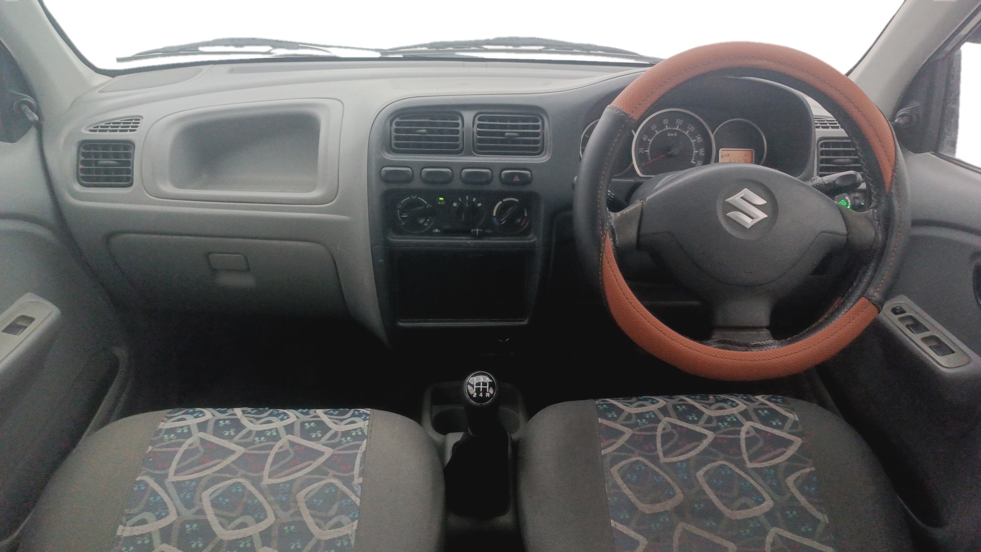 View 2014 Maruti Suzuki Alto K10 LX Image 15 Used 2014 Maruti Suzuki Alto K10 LX Image 15