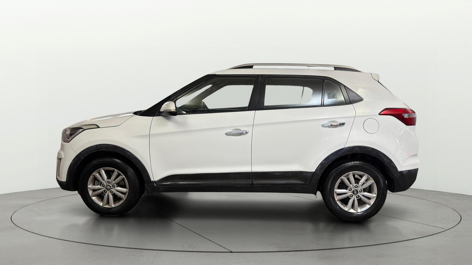 View 2017 Hyundai Creta 1.6 SX Plus Petrol Image 5 Used 2017 Hyundai Creta 1.6 SX Plus Petrol Image 5