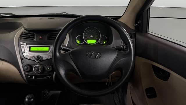 View Hyundai EON Image 20 Used Hyundai EON Image 20