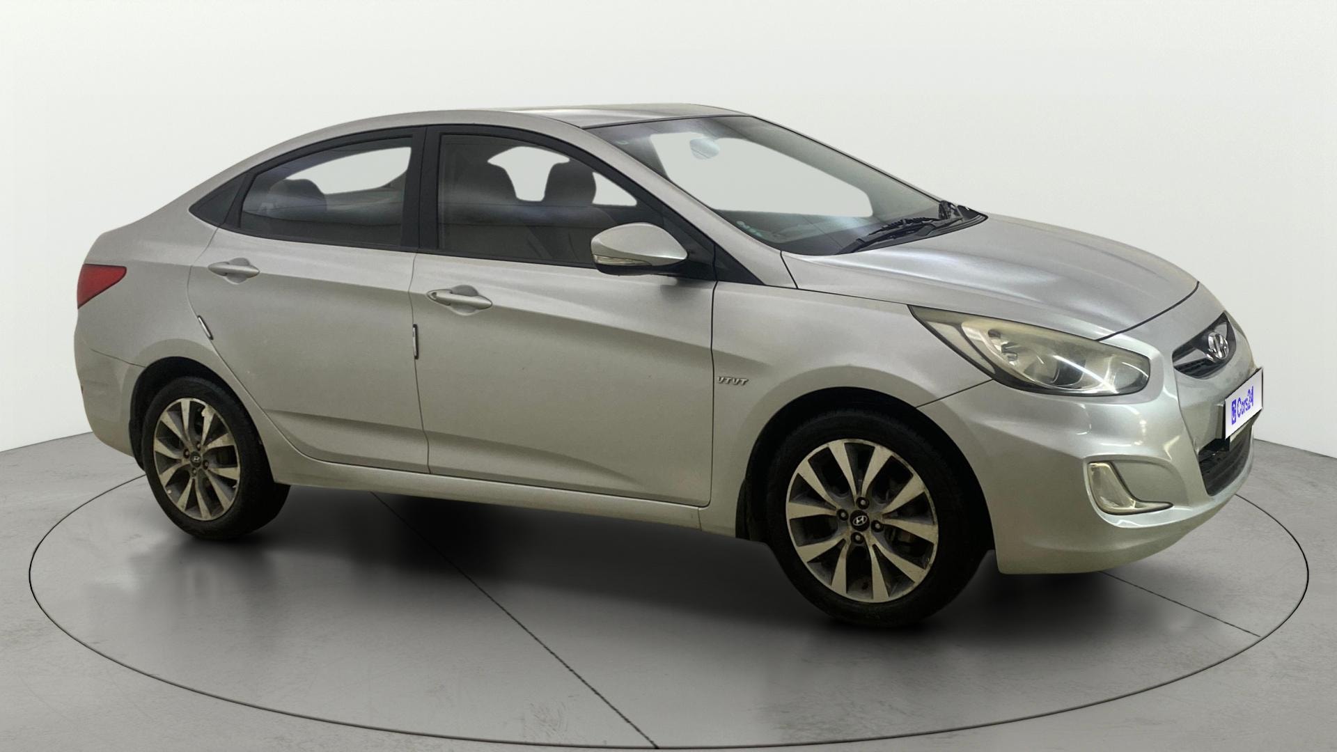 View 2013 Hyundai Fluidic Verna 1.6 VTVT SX Image 35 Used 2013 Hyundai Fluidic Verna 1.6 VTVT SX Image 35