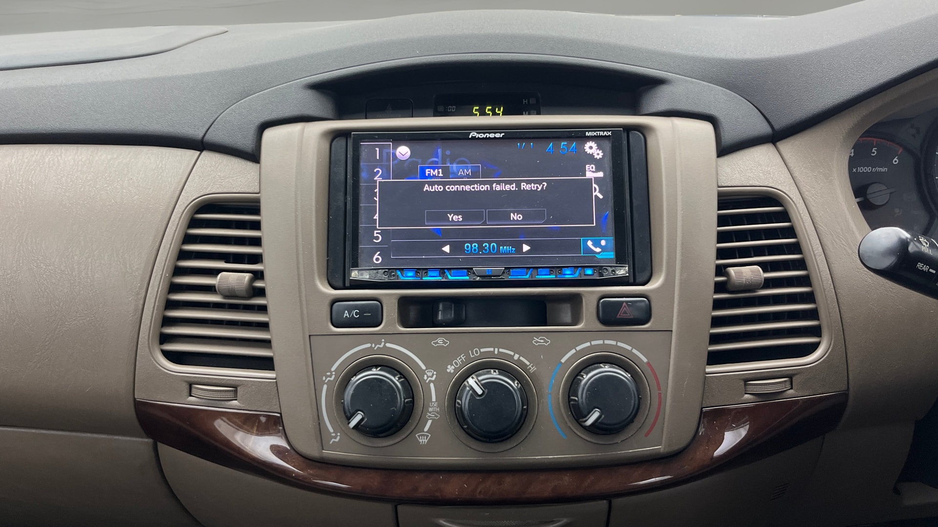 View 2015 Toyota Innova 2.5 GX 7 Seater Diesel Image 18 Used 2015 Toyota Innova 2.5 GX 7 Seater Diesel Image 18
