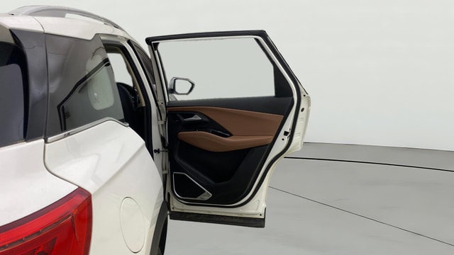 View MG Hector Plus Image 6 Used MG Hector Plus Image 6