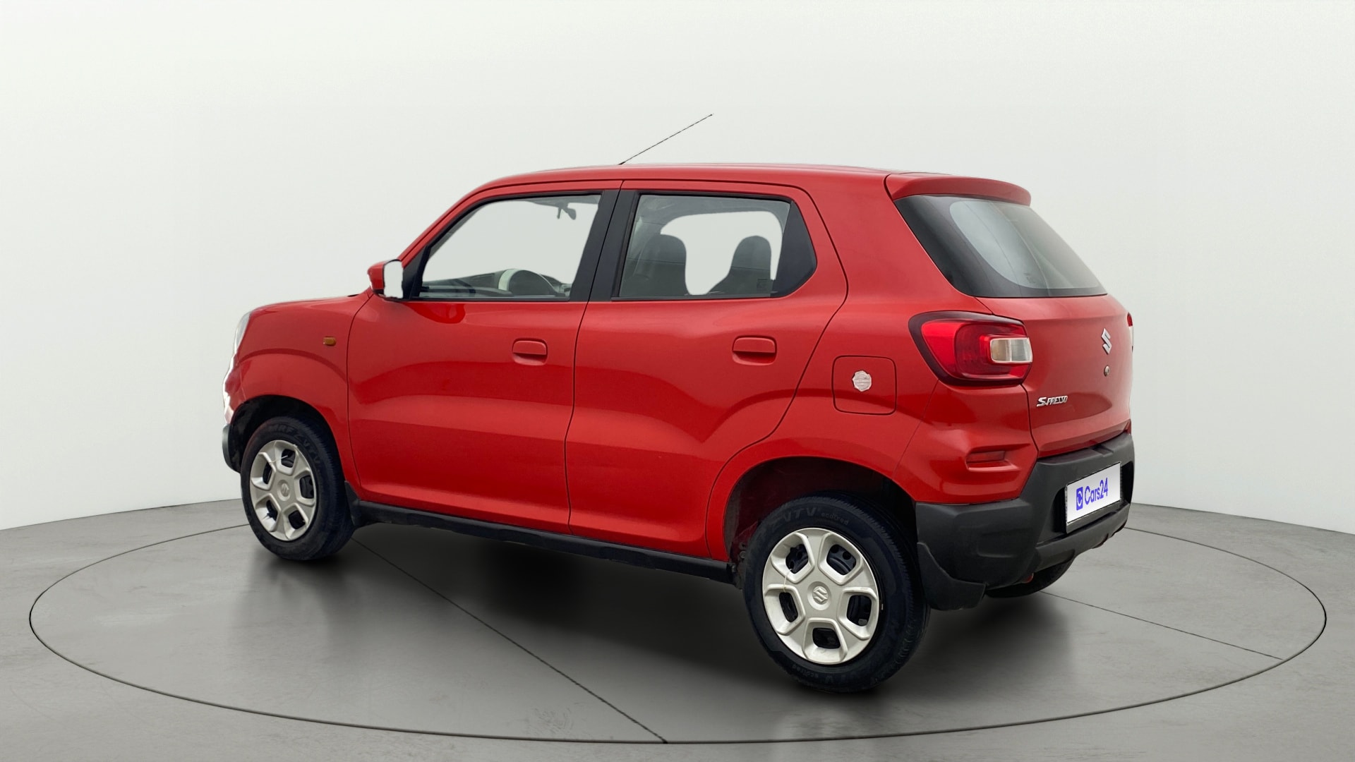 View 2022 Maruti Suzuki 1000 Base Variant Image 2 Used 2022 Maruti Suzuki 1000 Base Variant Image 2