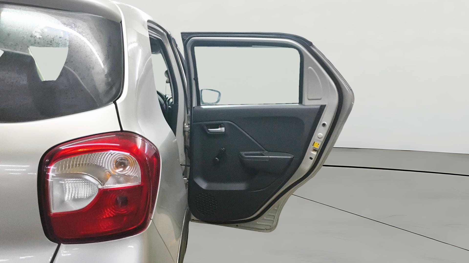 View 2023 Maruti Suzuki Alto K10 LX Image 5 Used 2023 Maruti Suzuki Alto K10 LX Image 5