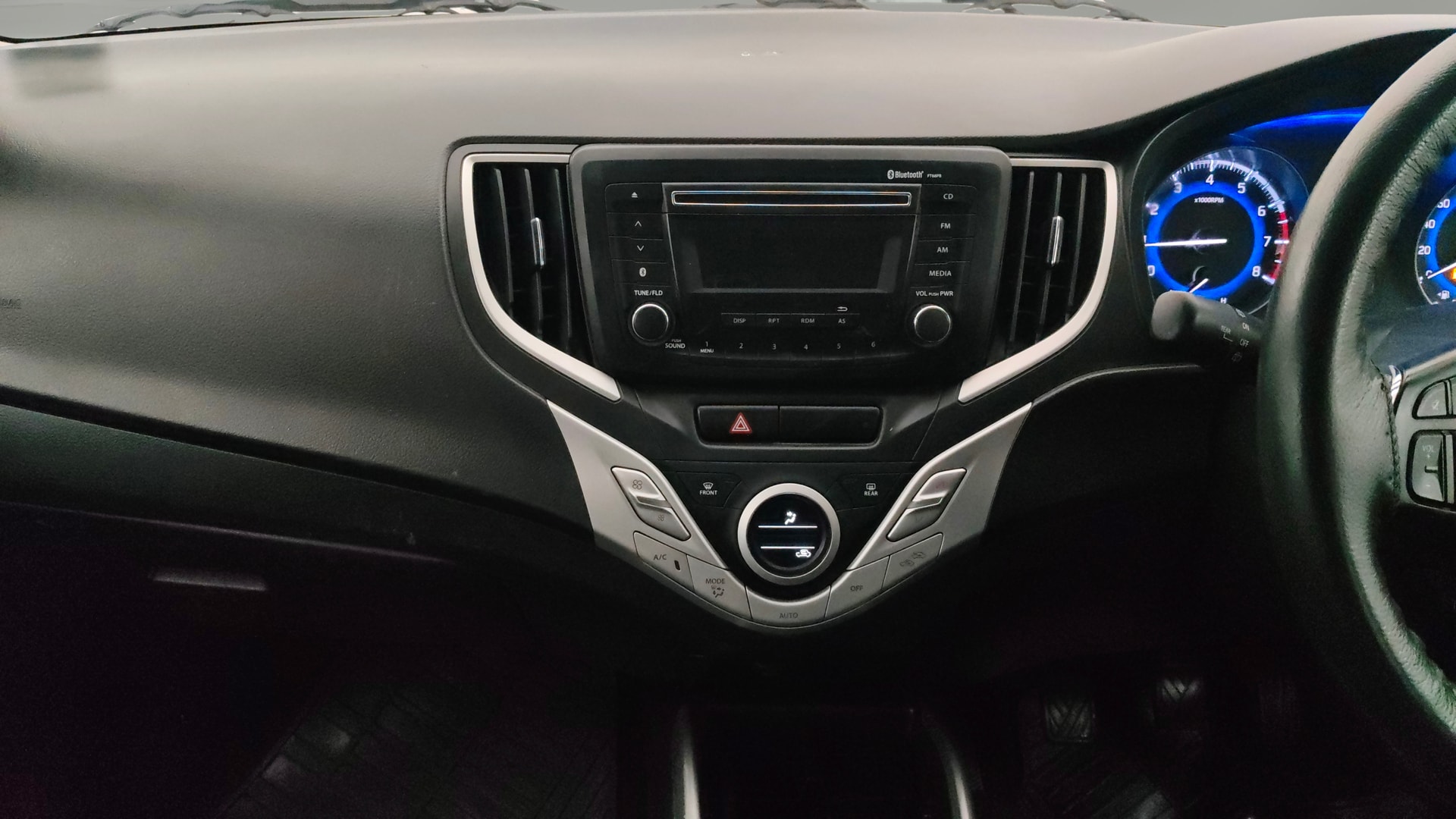 View 2018 Maruti Suzuki 1000 Base Variant Image 17 Used 2018 Maruti Suzuki 1000 Base Variant Image 17