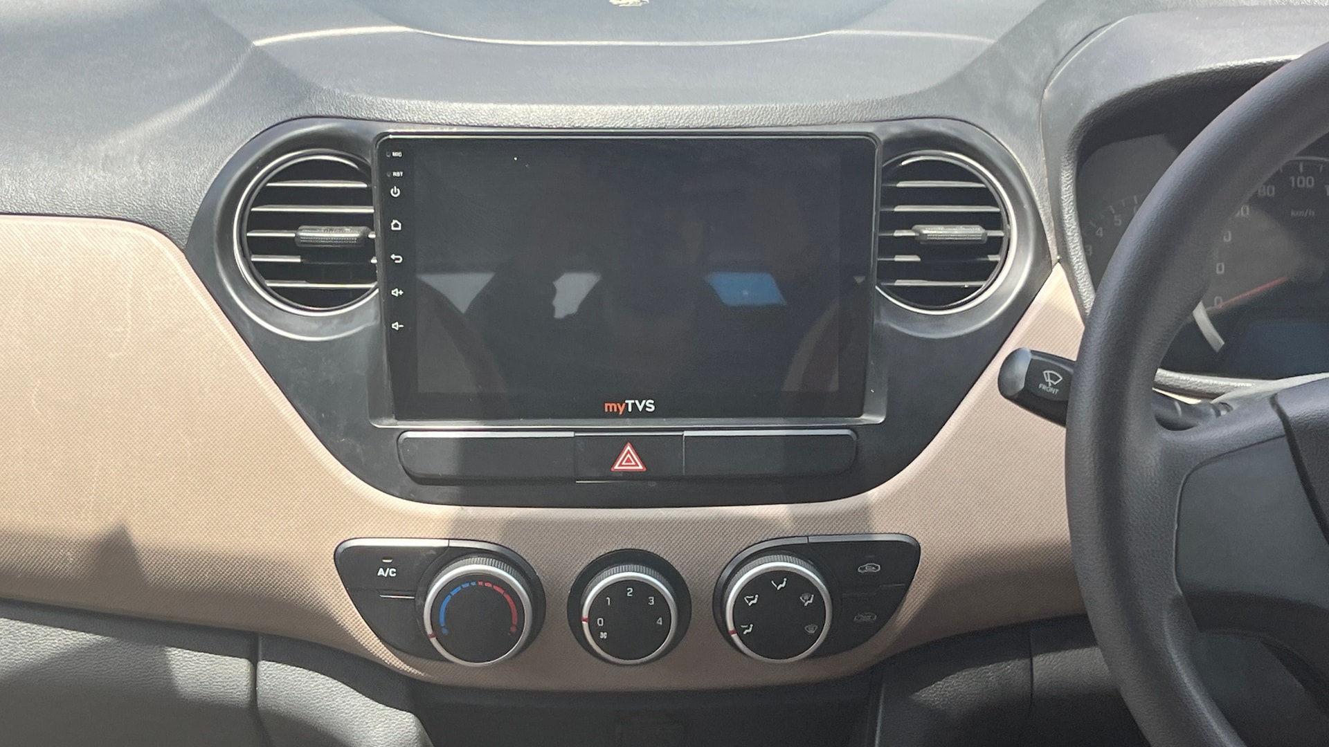 View 2016 Hyundai Grand i10 1.2 Magna Petrol AT Image 31 Used 2016 Hyundai Grand i10 1.2 Magna Petrol AT Image 31