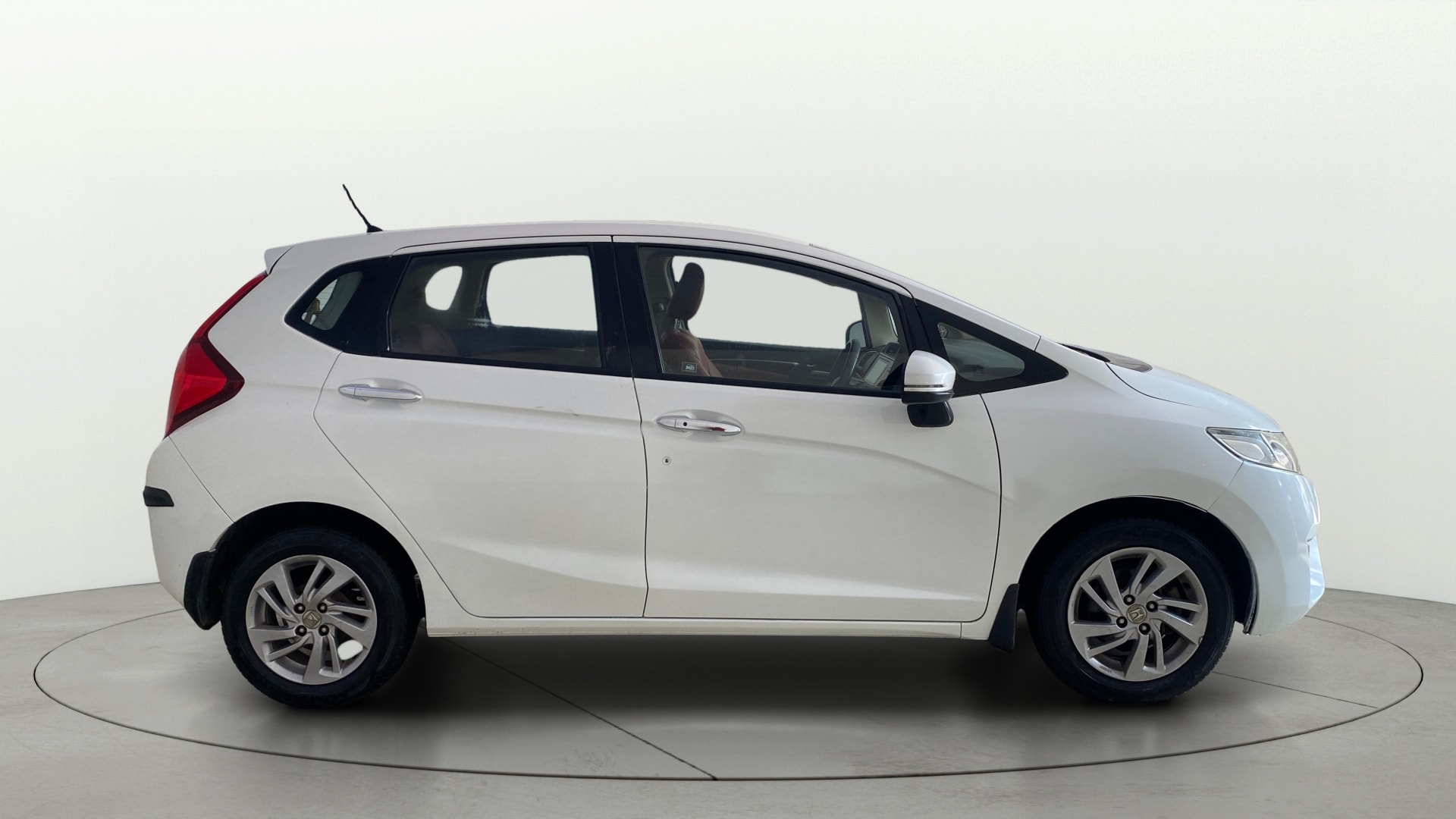 View 2019 Honda Jazz E MT Diesel Image 9 Used 2019 Honda Jazz E MT Diesel Image 9