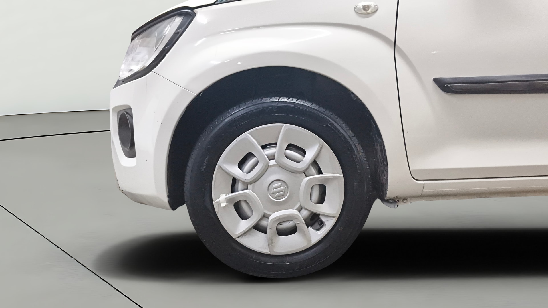 View 2022 Maruti Suzuki 1000 Base Variant Image 27 Used 2022 Maruti Suzuki 1000 Base Variant Image 27