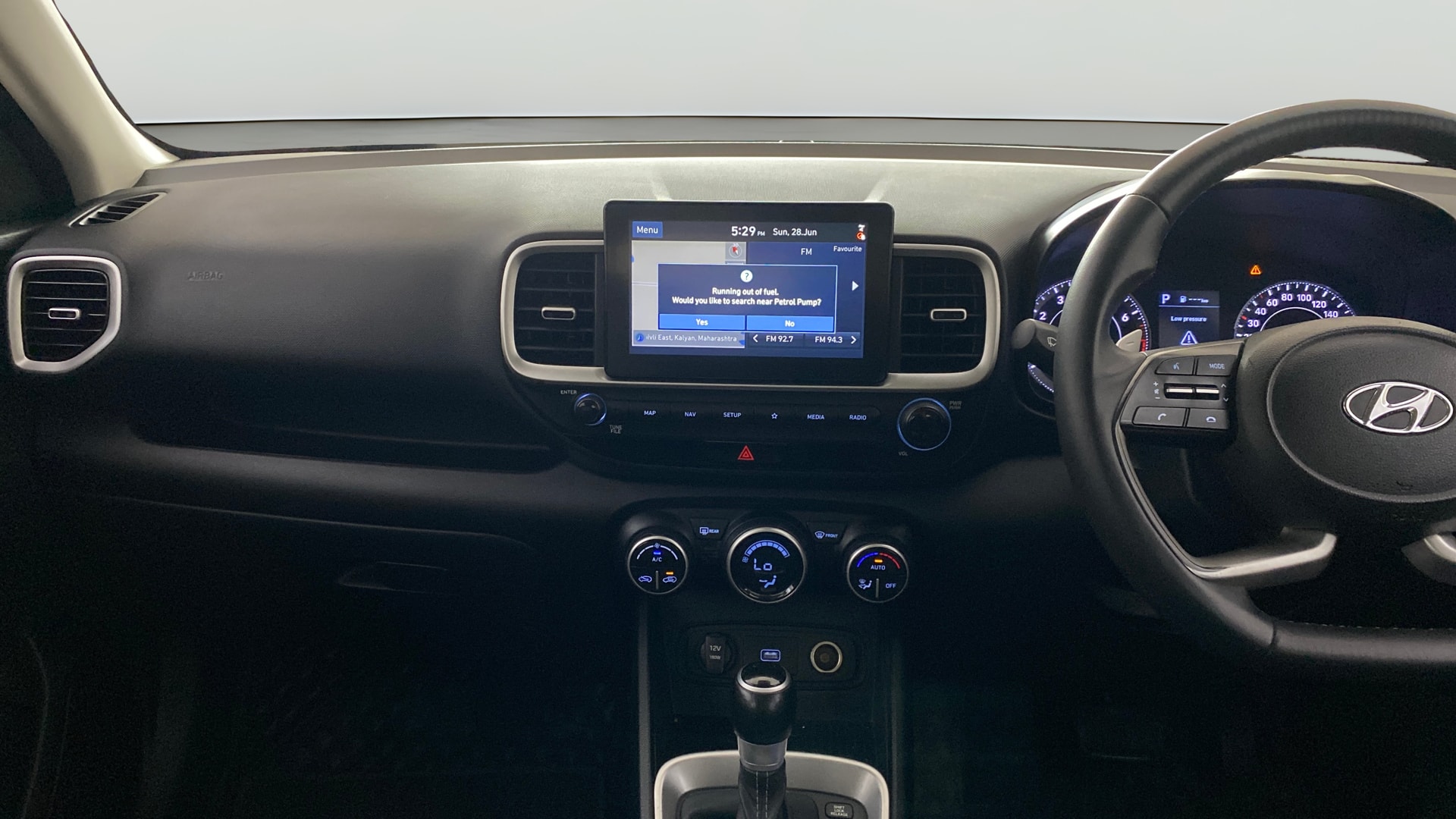 View 2021 Hyundai Venue SX Plus 1.0 Petrol AT Image 17 Used 2021 Hyundai Venue SX Plus 1.0 Petrol AT Image 17