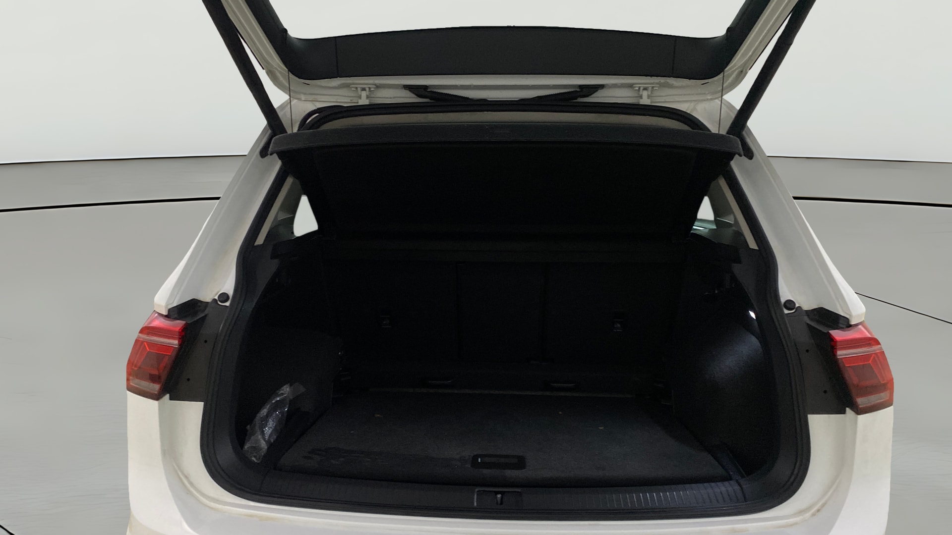 View 2022 Volkswagen Tiguan DSG 4MOTION Comfortline Image 39 Used 2022 Volkswagen Tiguan DSG 4MOTION Comfortline Image 39