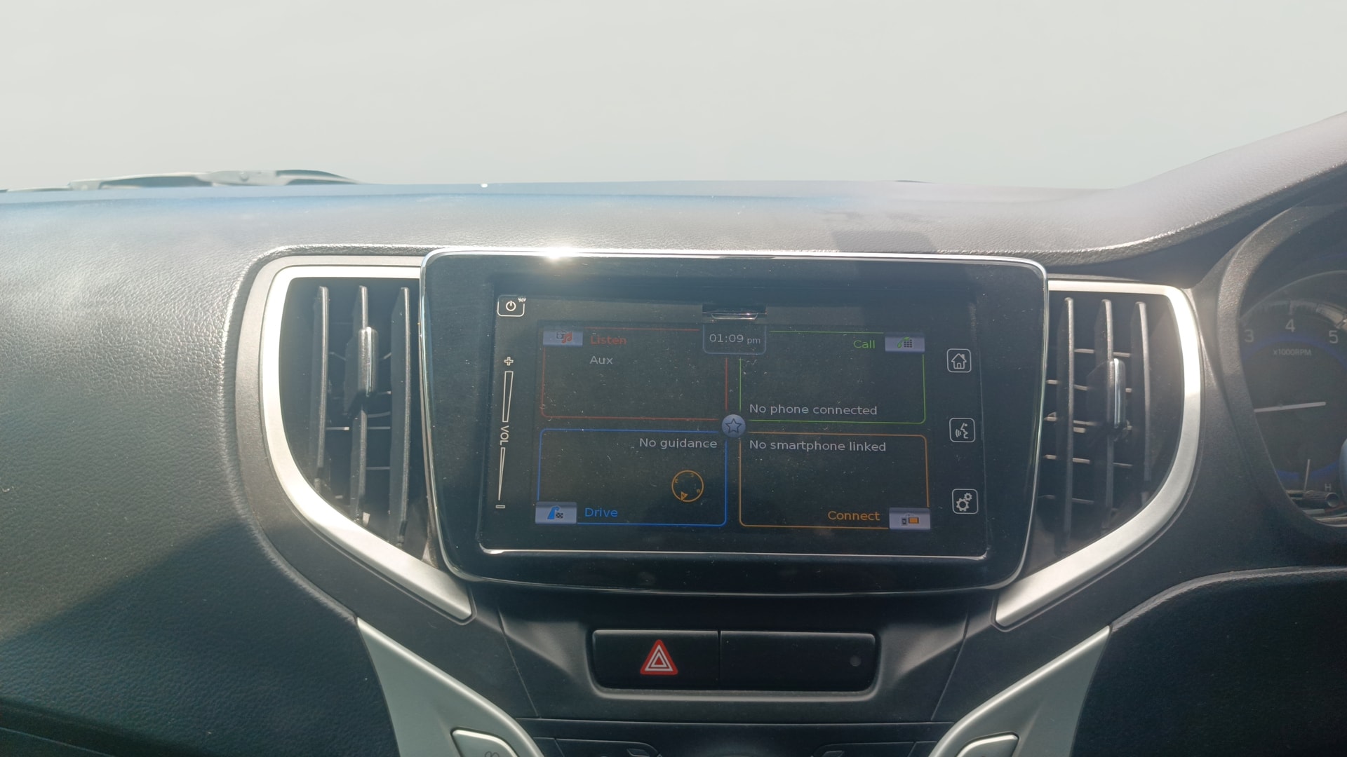 View 2019 Maruti Suzuki 1000 Base Variant Image 17 Used 2019 Maruti Suzuki 1000 Base Variant Image 17