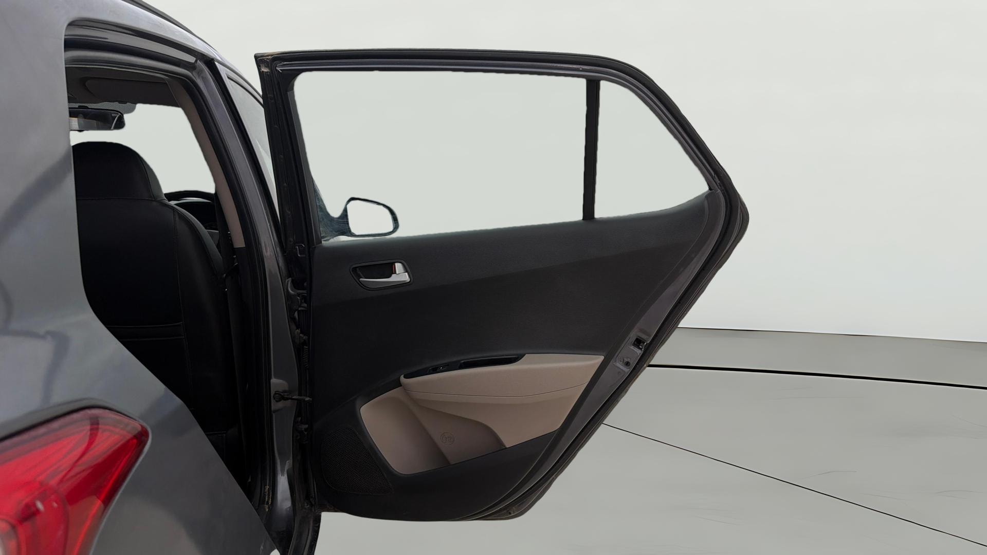 View 2019 Hyundai Grand i10 1.2 Asta Petrol Image 7 Used 2019 Hyundai Grand i10 1.2 Asta Petrol Image 7