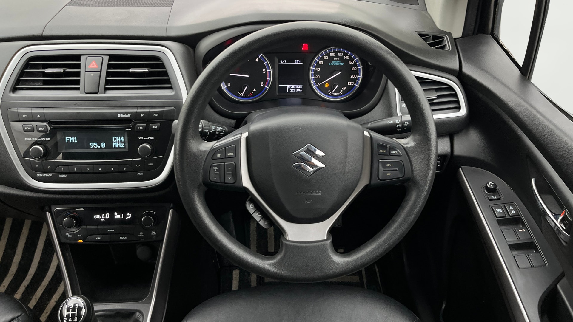 View 2019 Maruti Suzuki 1000 Base Variant Image 13 Used 2019 Maruti Suzuki 1000 Base Variant Image 13