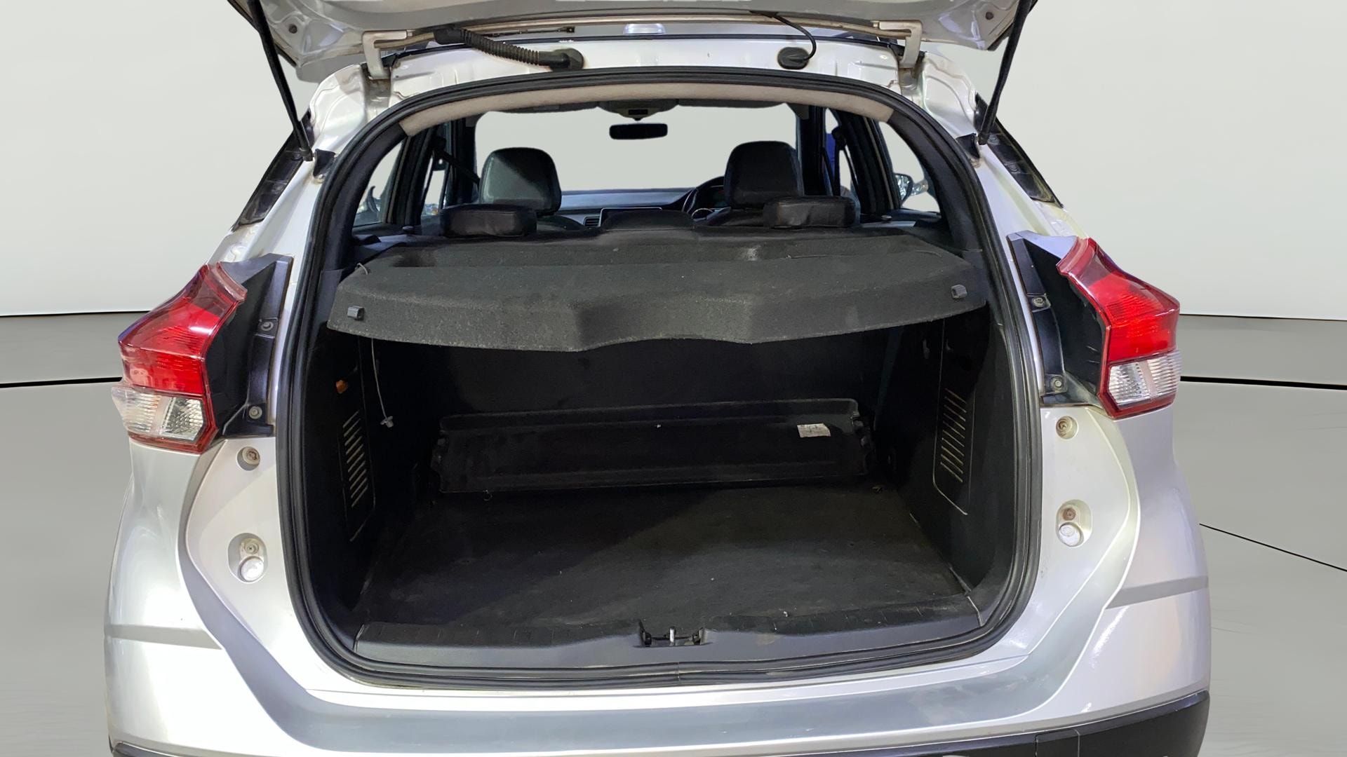 Used 2020 Nissan Kicks Used 2020 Nissan Kicks