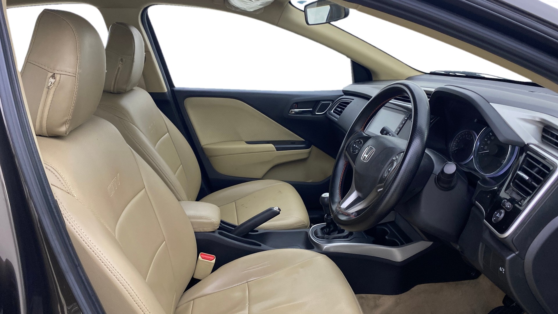 View 2022 Honda City ZX MT Diesel Anniversary Edition Image 27 Used 2022 Honda City ZX MT Diesel Anniversary Edition Image 27