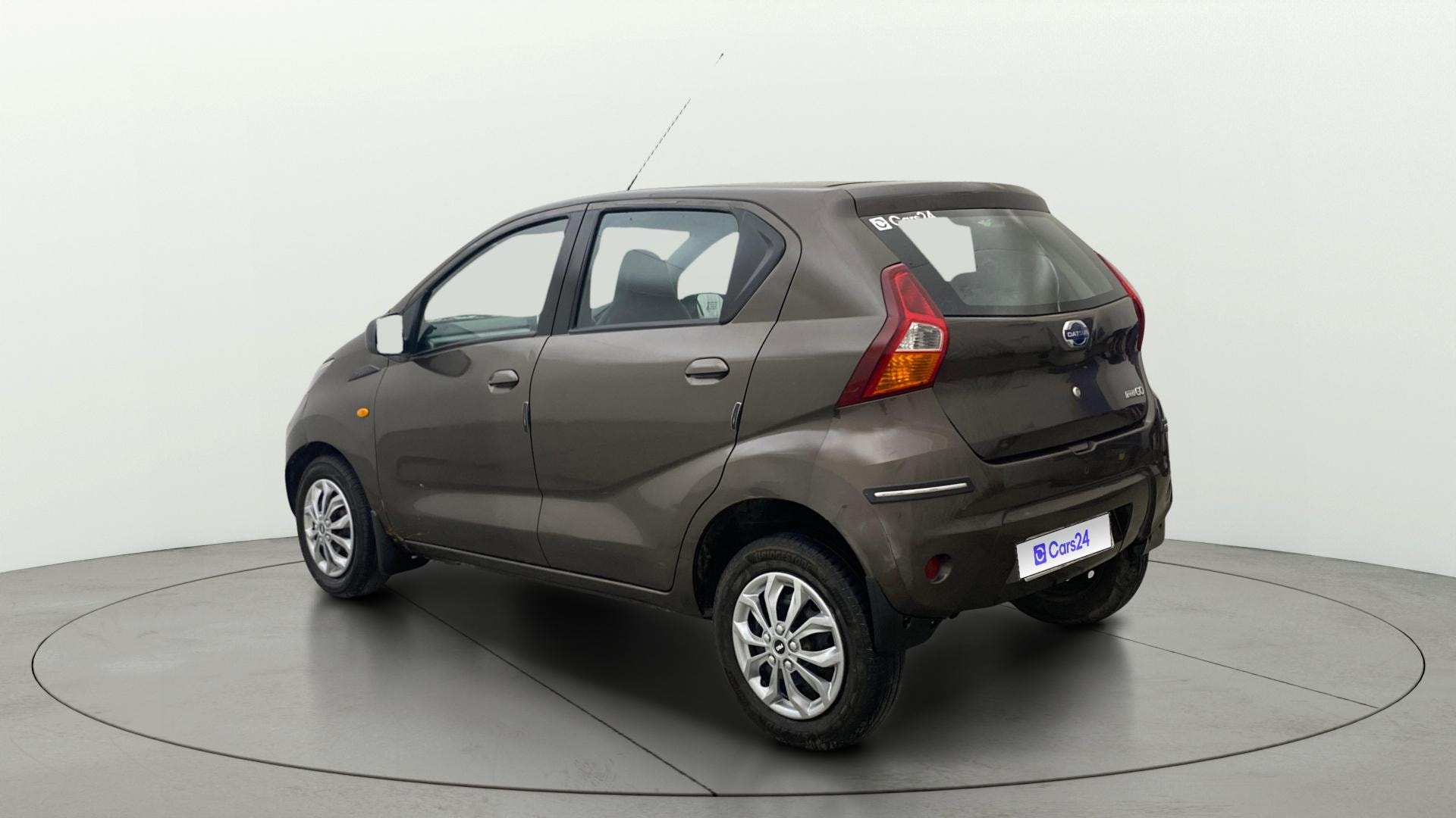 View 2022 Datsun Redi GO T Image 2 Used 2022 Datsun Redi GO T Image 2