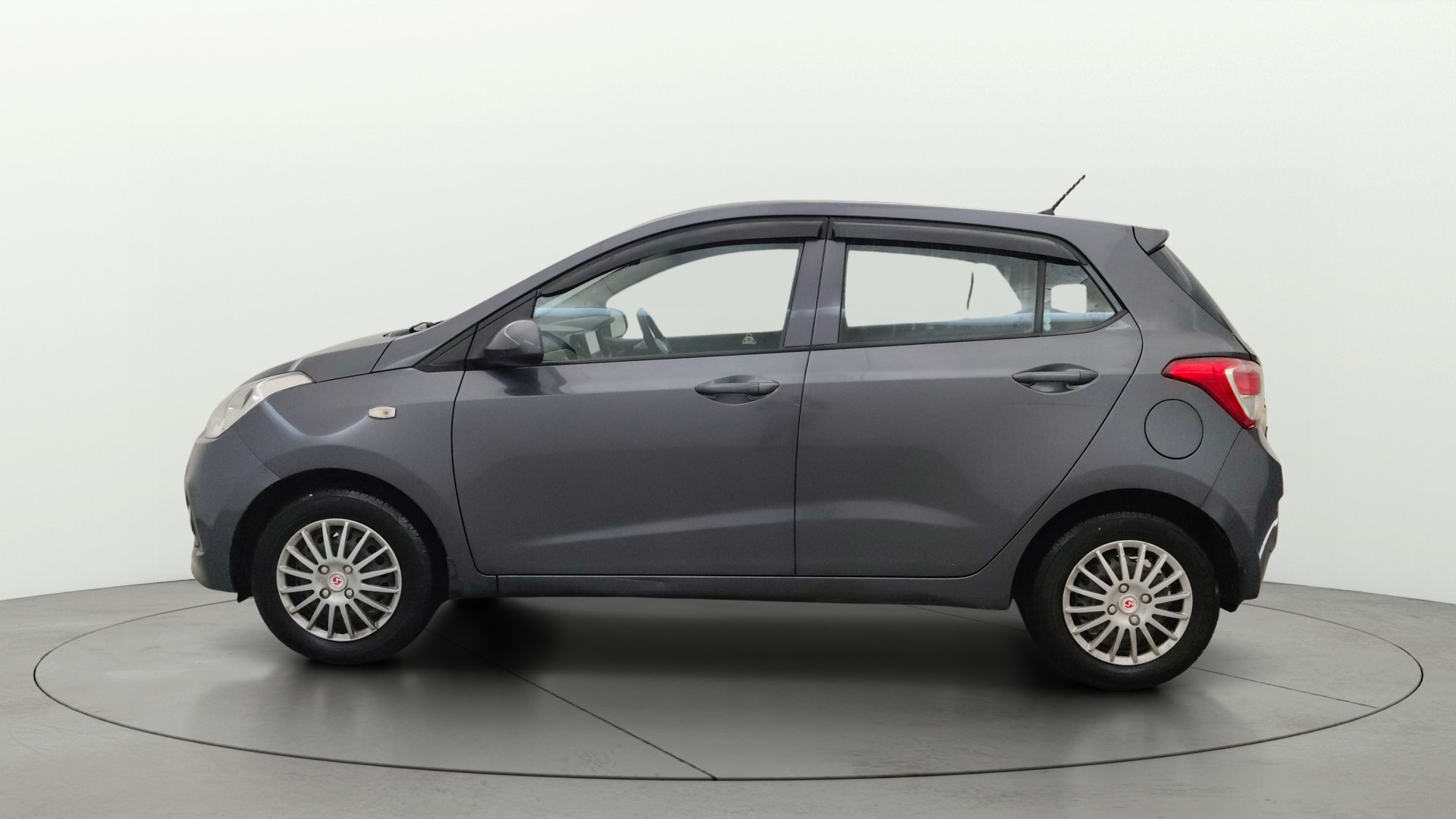 View 2014 Hyundai Grand i10 Magna 1.2 Kappa VTVT Image 5 Used 2014 Hyundai Grand i10 Magna 1.2 Kappa VTVT Image 5