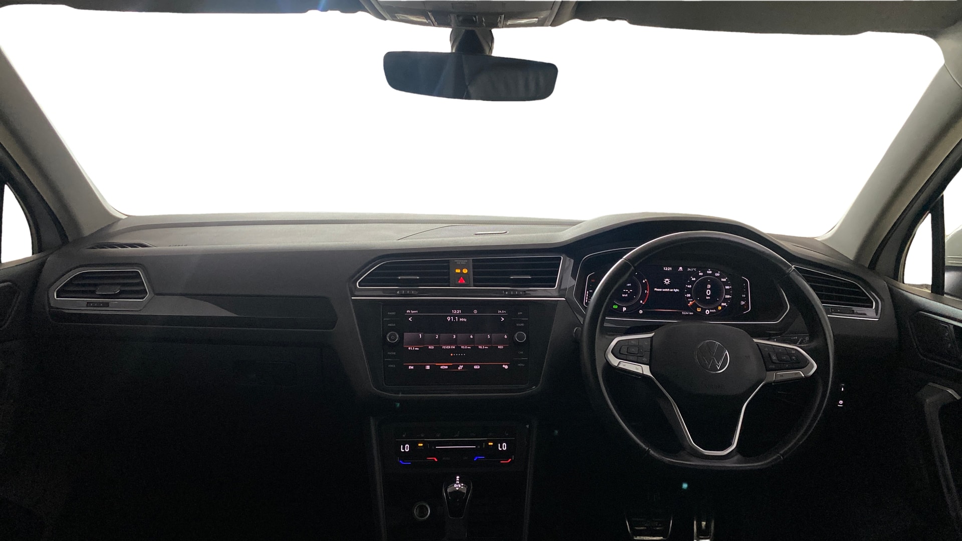 View 2022 Volkswagen Tiguan DSG 4MOTION Comfortline Image 15 Used 2022 Volkswagen Tiguan DSG 4MOTION Comfortline Image 15
