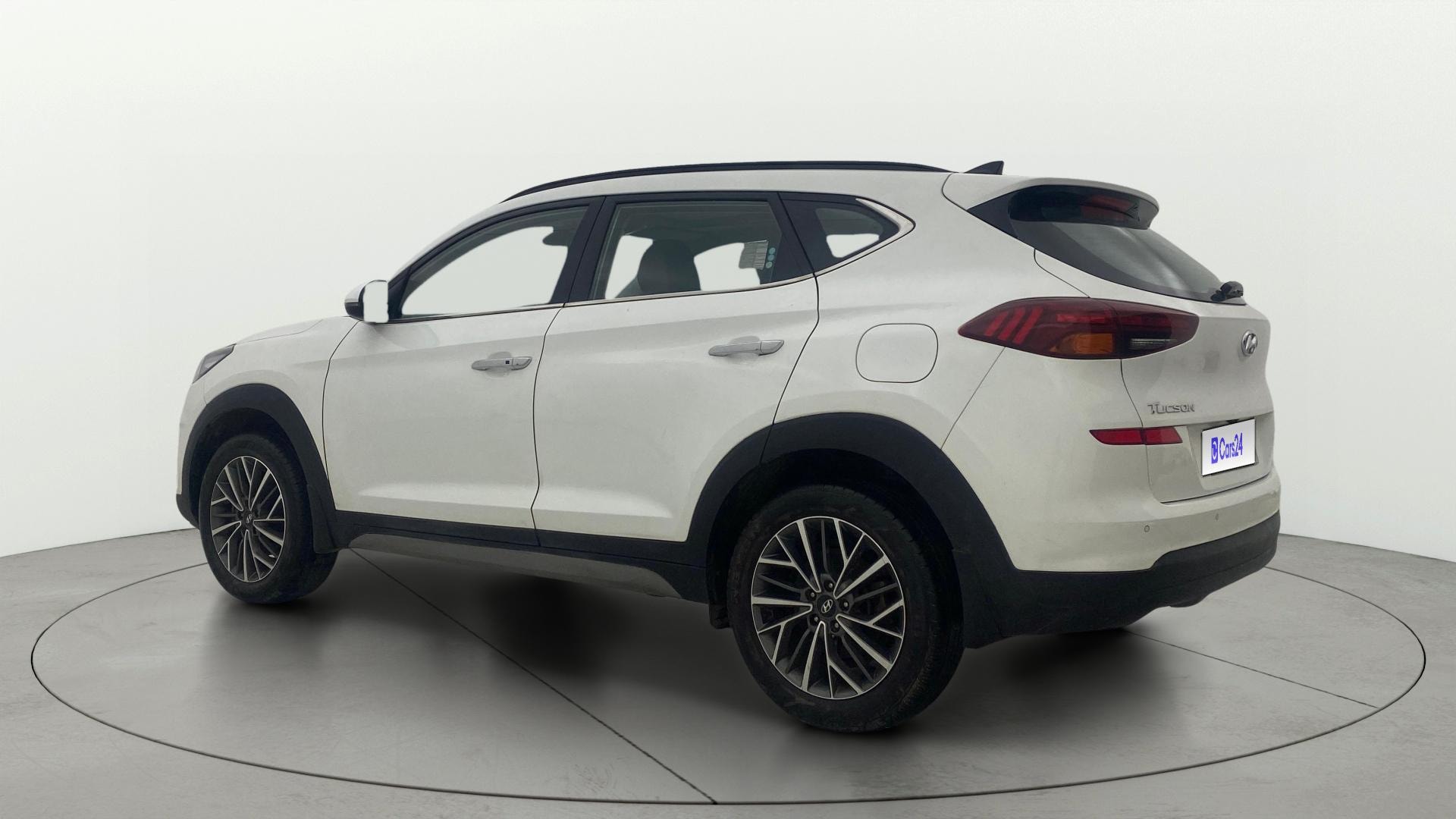View 2022 Hyundai Tucson R 2.0 6-Speed Automatic GL BS IV Image 2 Used 2022 Hyundai Tucson R 2.0 6-Speed Automatic GL BS IV Image 2