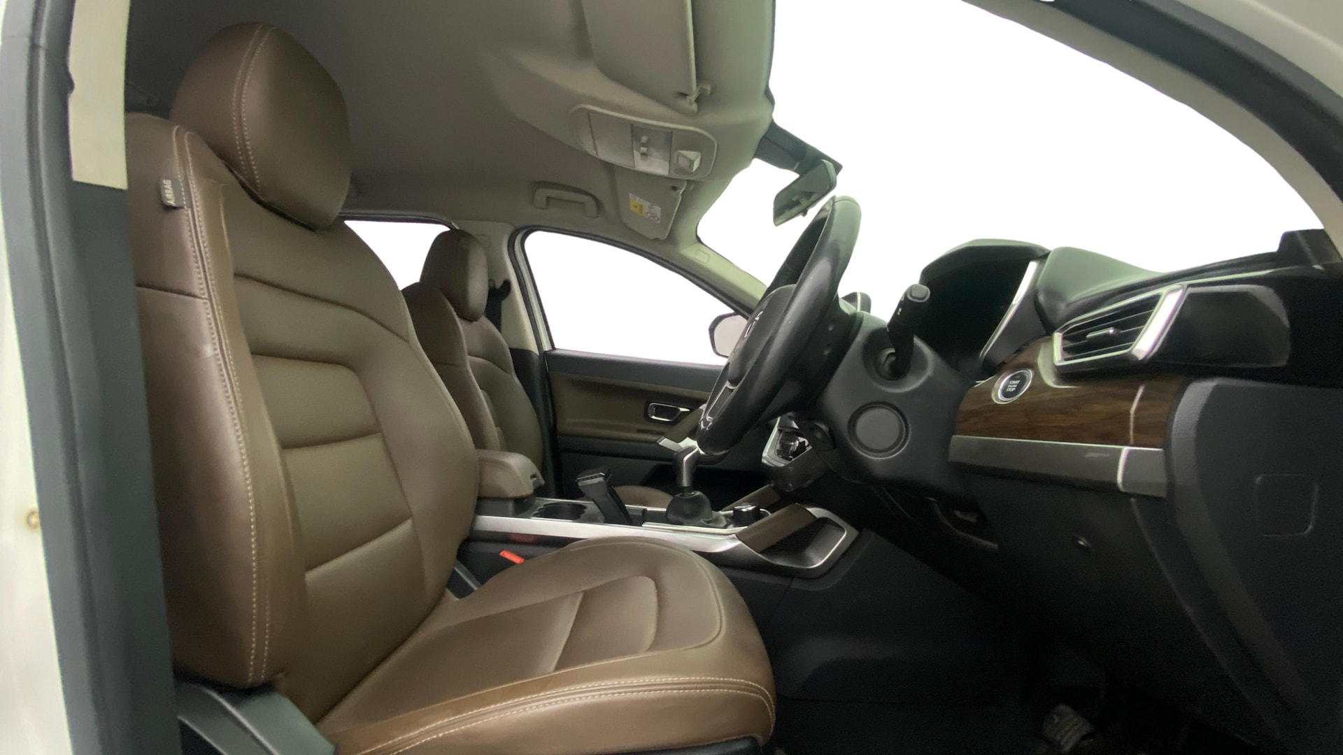View 2019 Tata Harrier XE Image 27 Used 2019 Tata Harrier XE Image 27