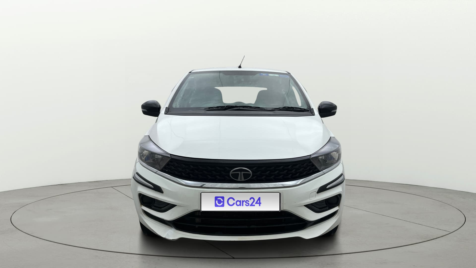 2024 टाटा टियागो Revotorq XB 2024 टाटा टियागो Revotorq XB