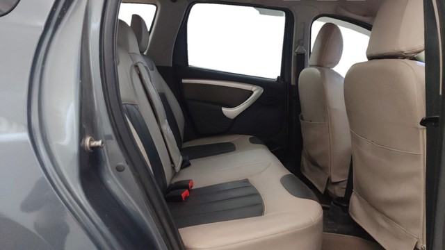 View Renault Duster Image 29 Used Renault Duster Image 29