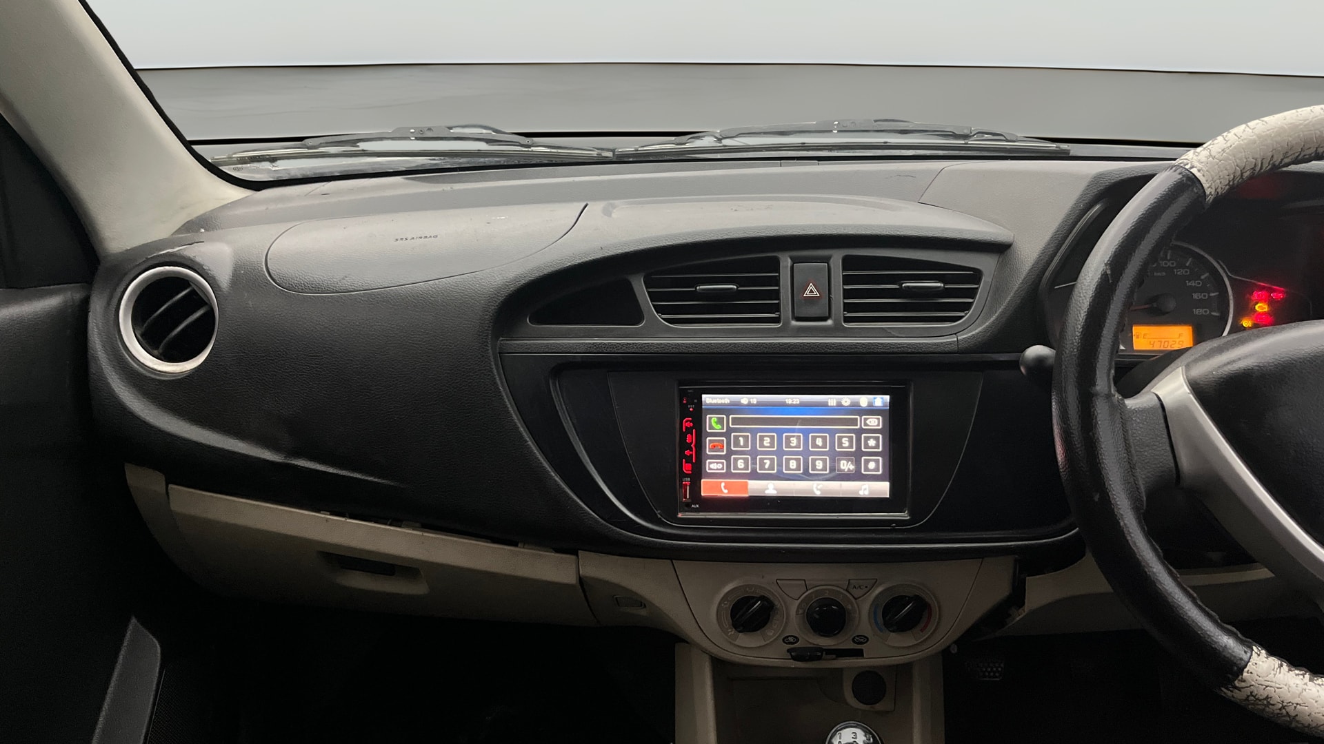 View 2022 Maruti Suzuki 1000 Base Variant Image 17 Used 2022 Maruti Suzuki 1000 Base Variant Image 17