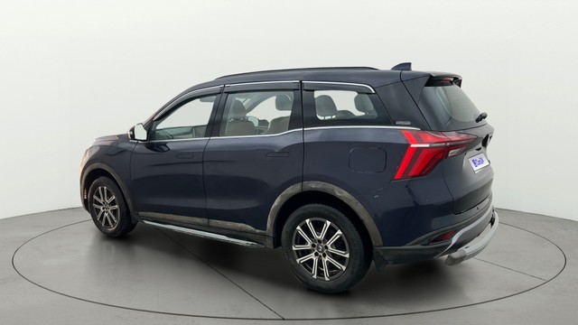 View Mahindra XUV700 Image 2 Used Mahindra XUV700 Image 2