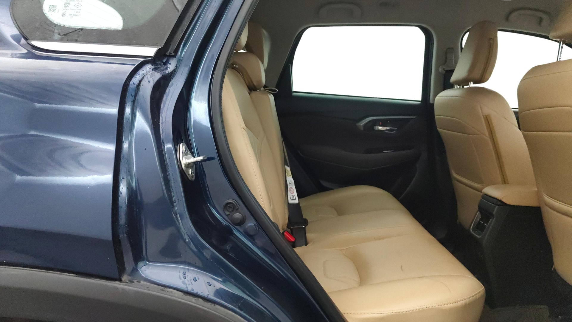 View 2023 Maruti Suzuki 1000 Base Variant Image 30 Used 2023 Maruti Suzuki 1000 Base Variant Image 30