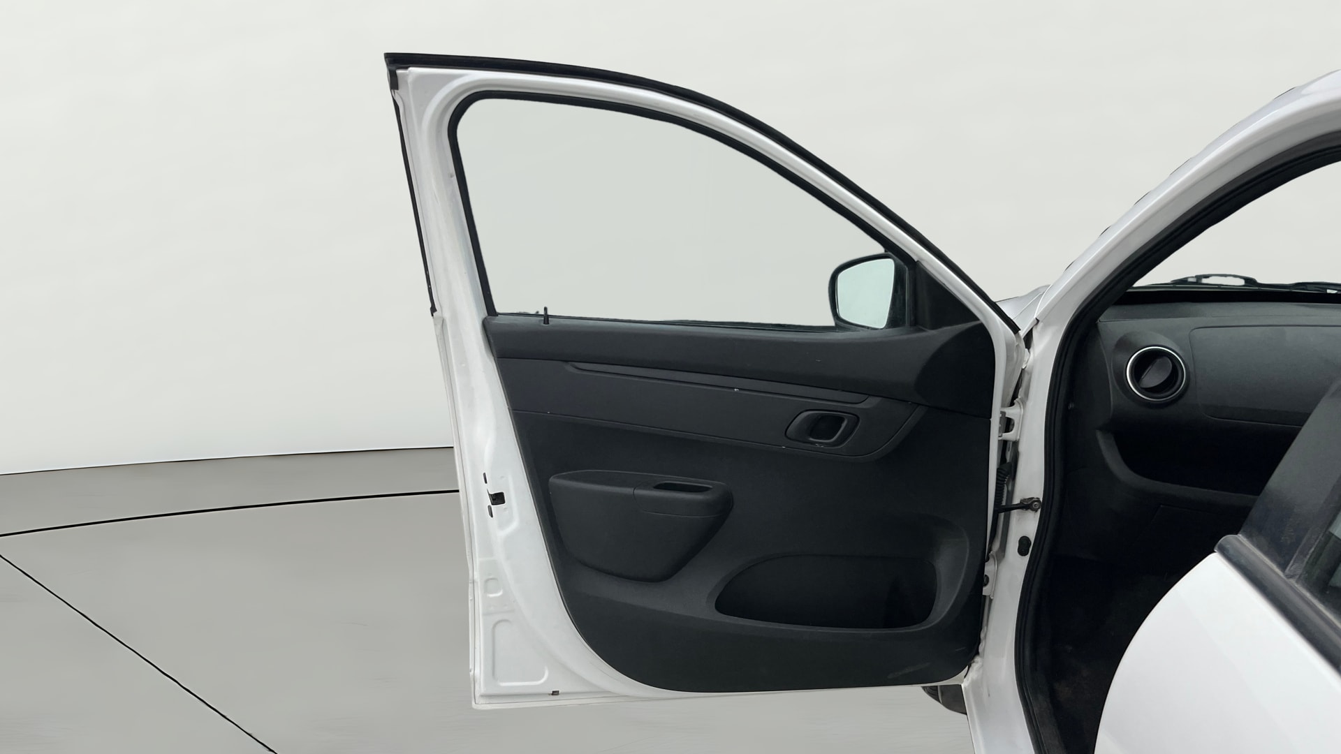 View 2019 Renault Kwid RXL Image 30 Used 2019 Renault Kwid RXL Image 30