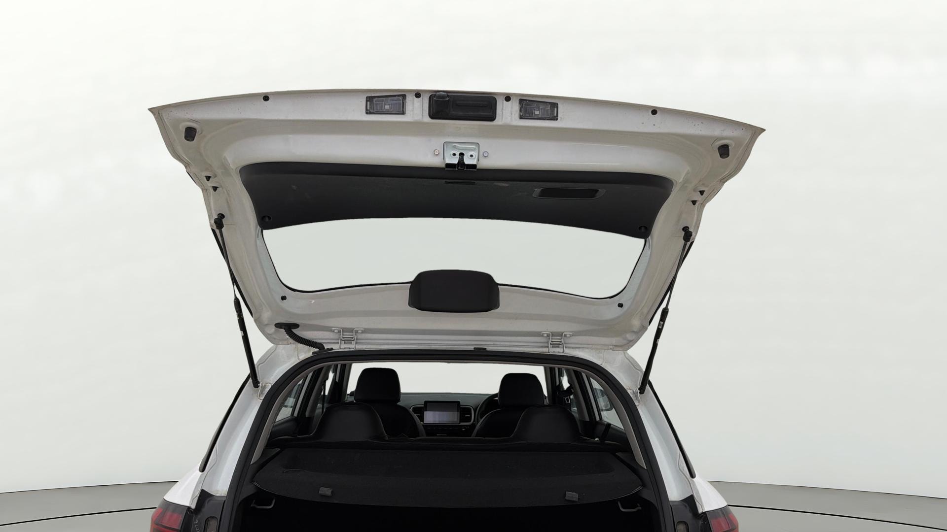 View 2025 Hyundai Venue S 1.2 Petrol Image 16 Used 2025 Hyundai Venue S 1.2 Petrol Image 16