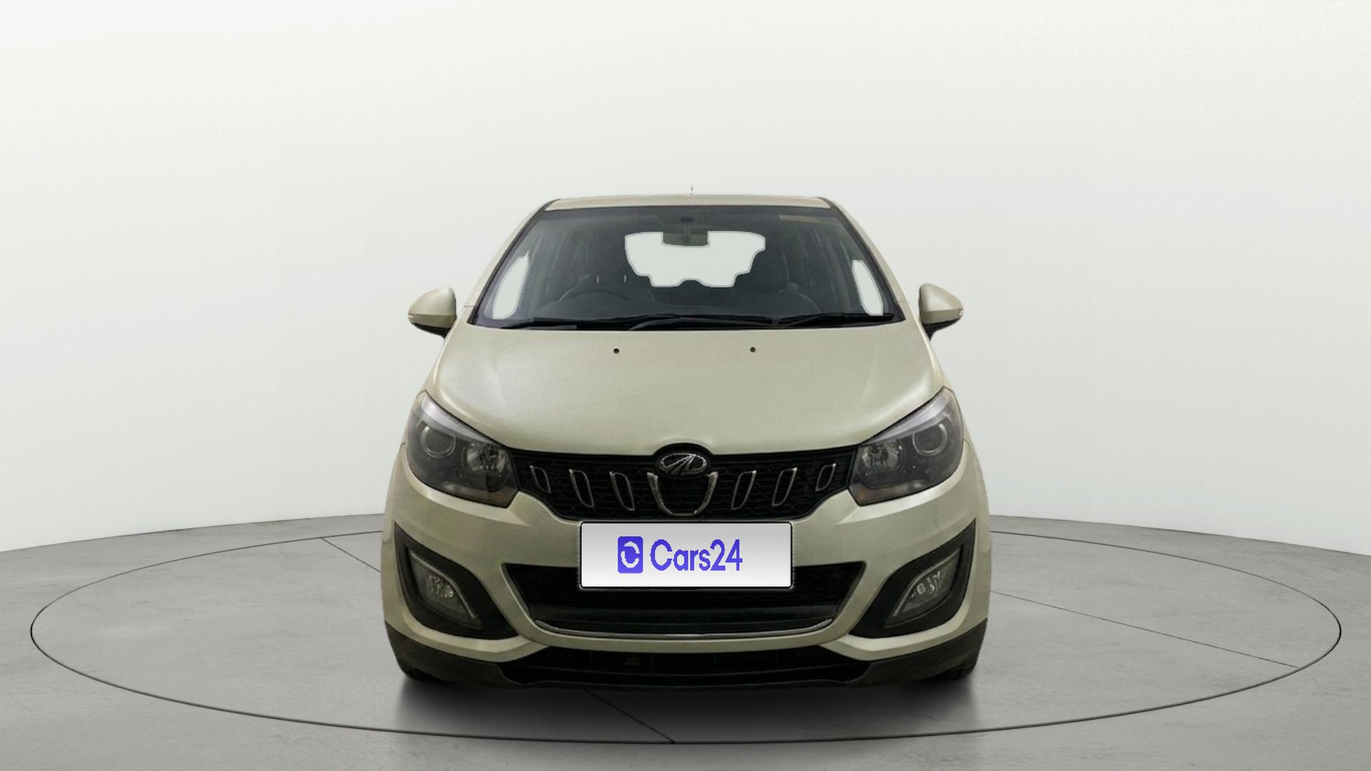 2018 महिंद्रा मराज़ो M6 8-Seater 2018 महिंद्रा मराज़ो M6 8-Seater