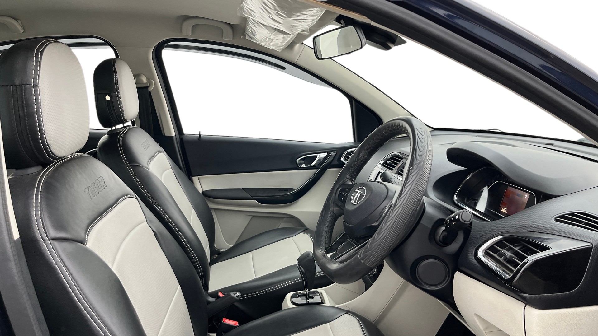 View 2022 Tata Tigor XE Diesel Image 26 Used 2022 Tata Tigor XE Diesel Image 26