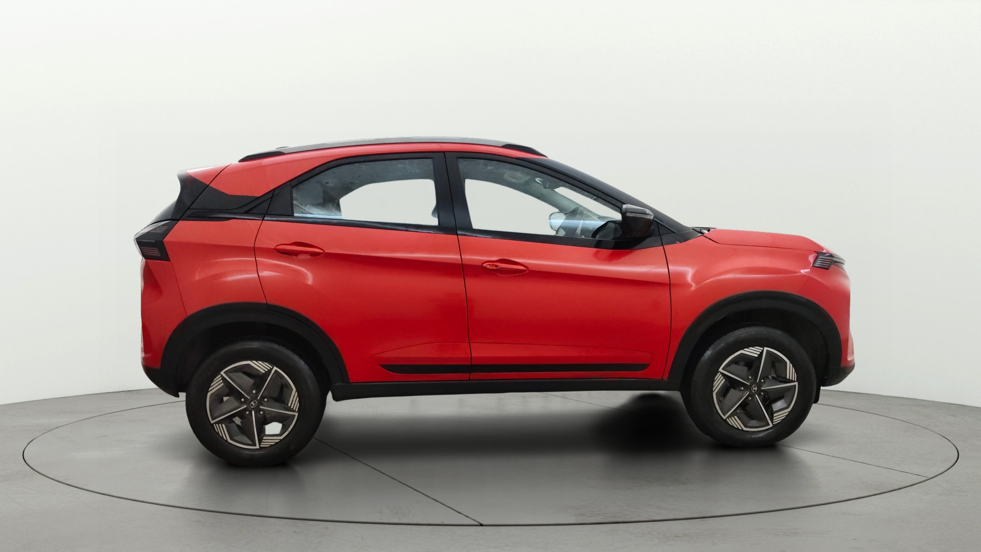 View 2024 Tata Nexon Creative Plus 1.2 iCNG Image 8 Used 2024 Tata Nexon Creative Plus 1.2 iCNG Image 8