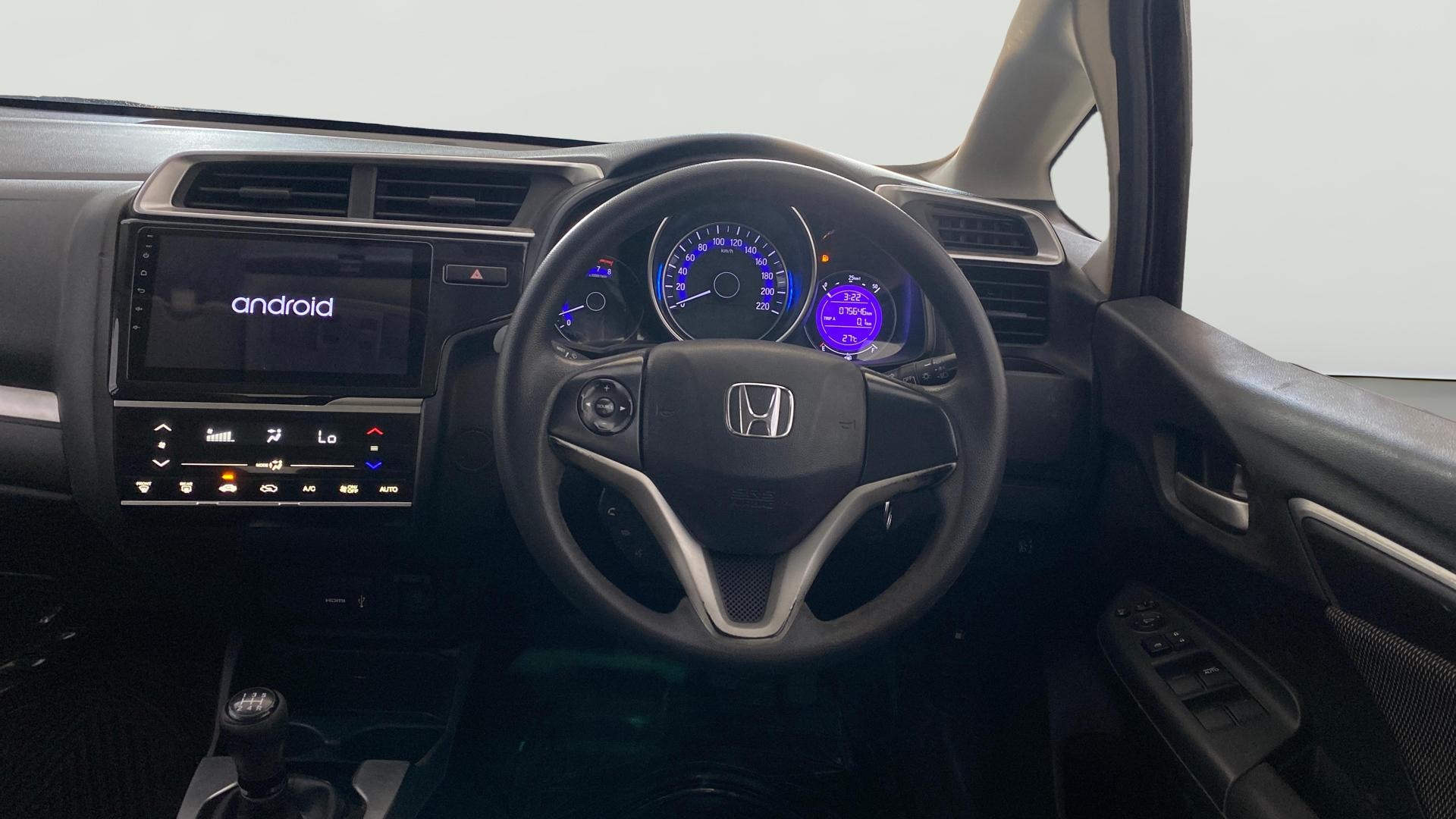 View 2018 Honda WR-V S MT Diesel Edge Edition Image 20 Used 2018 Honda WR-V S MT Diesel Edge Edition Image 20