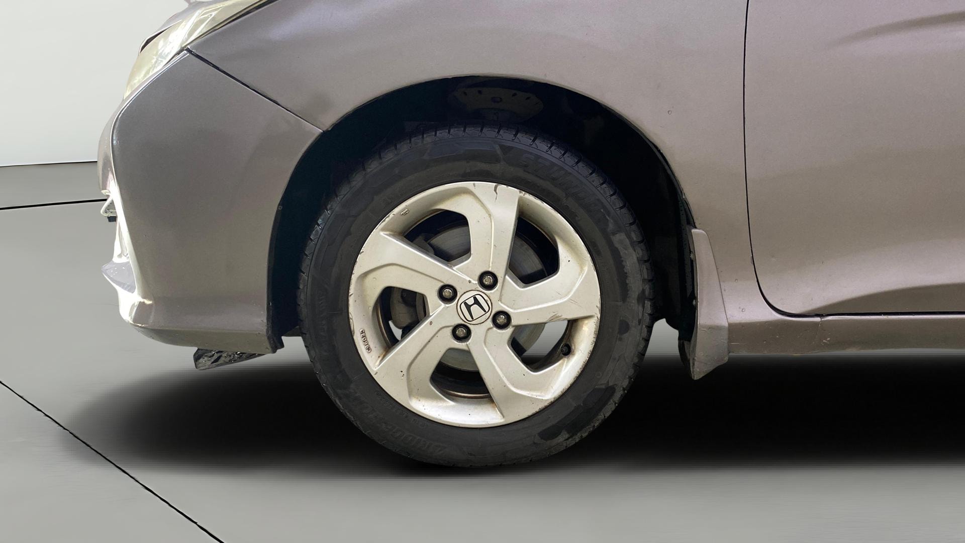 View 2015 Honda City ZX MT Diesel Anniversary Edition Image 30 Used 2015 Honda City ZX MT Diesel Anniversary Edition Image 30