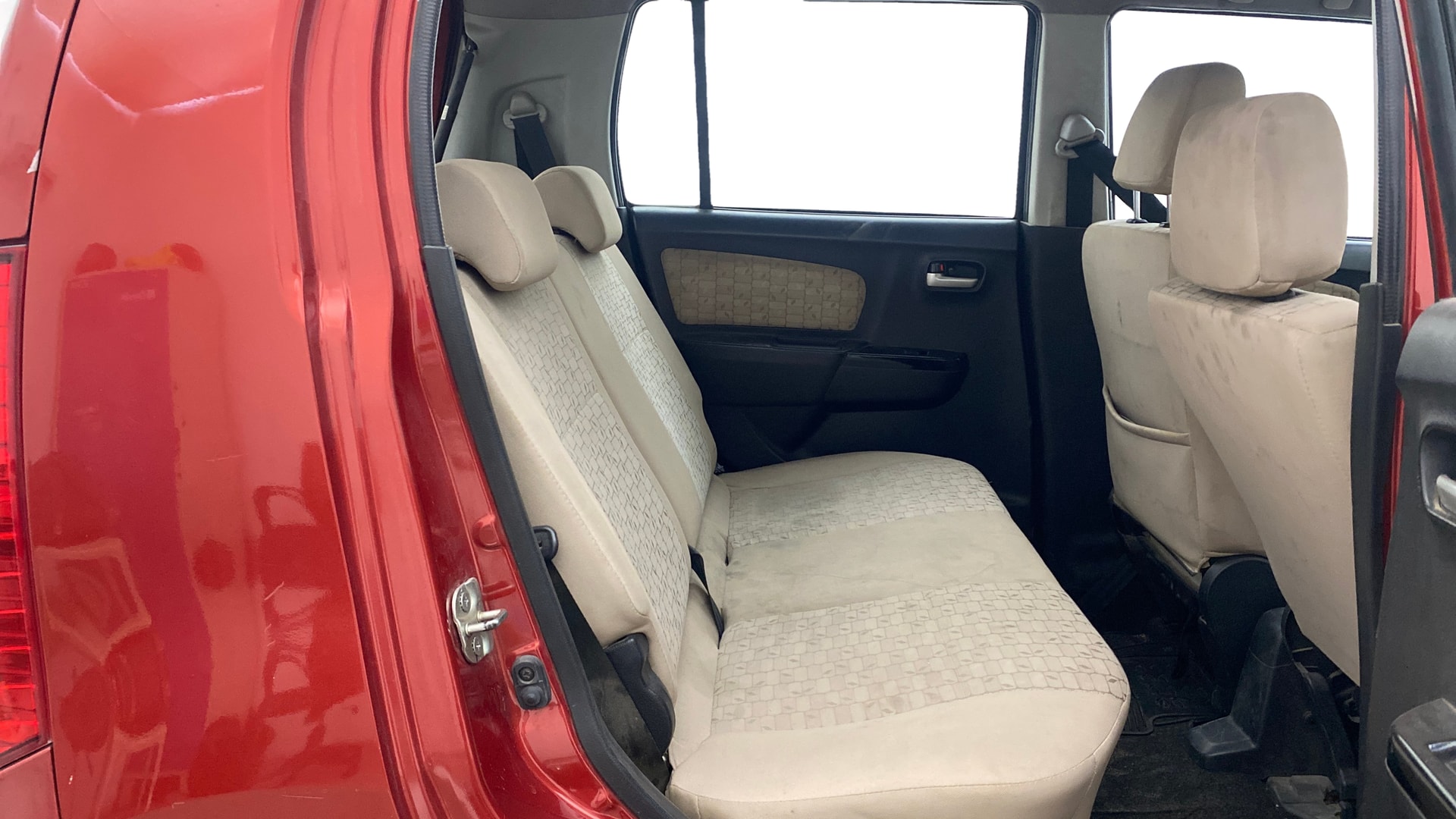 View 2018 Maruti Suzuki 1000 Base Variant Image 28 Used 2018 Maruti Suzuki 1000 Base Variant Image 28