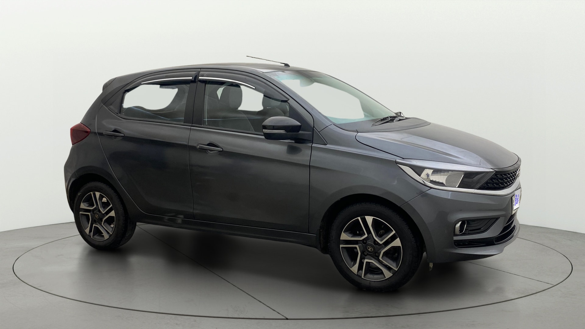 View 2021 Tata Tiago Revotorq XB Image 21 Used 2021 Tata Tiago Revotorq XB Image 21