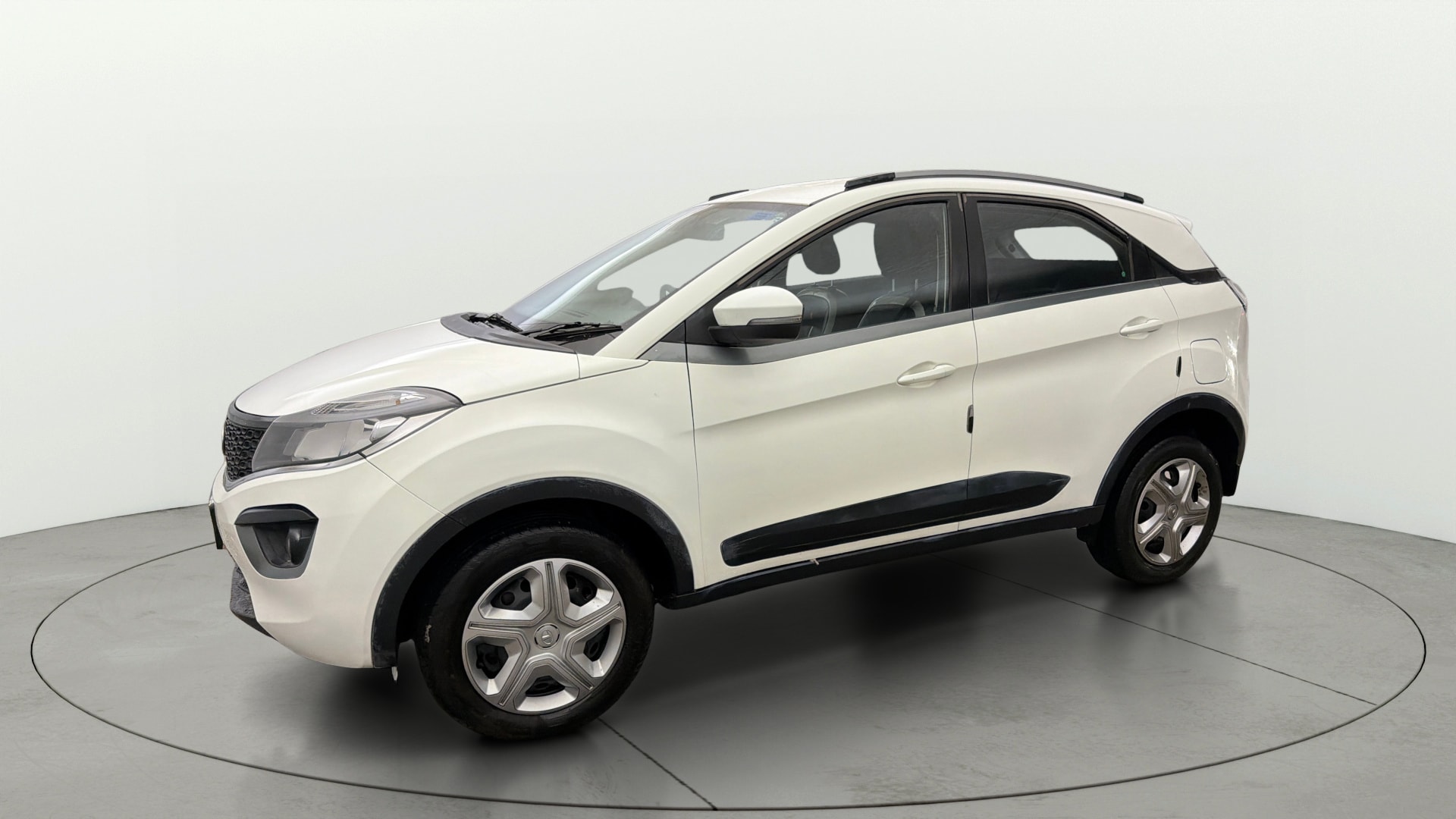 View 2018 Tata Nexon Revotron XT Image 34 Used 2018 Tata Nexon Revotron XT Image 34
