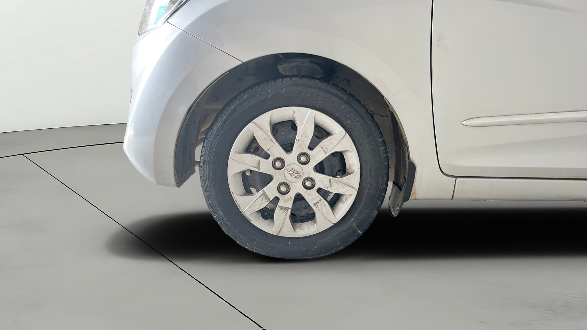 View 2016 Hyundai EON Magna Plus Image 27 Used 2016 Hyundai EON Magna Plus Image 27