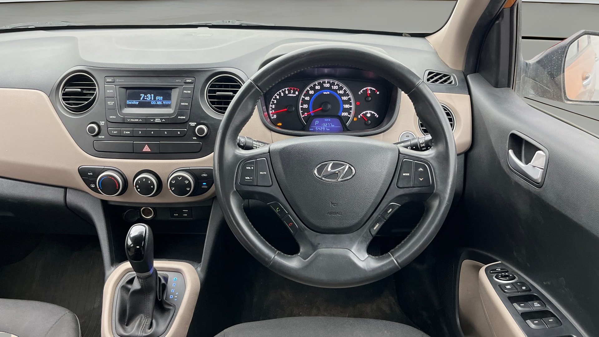 View 2016 Hyundai Grand i10 Asta AT 1.2 Kappa VTVT Image 20 Used 2016 Hyundai Grand i10 Asta AT 1.2 Kappa VTVT Image 20