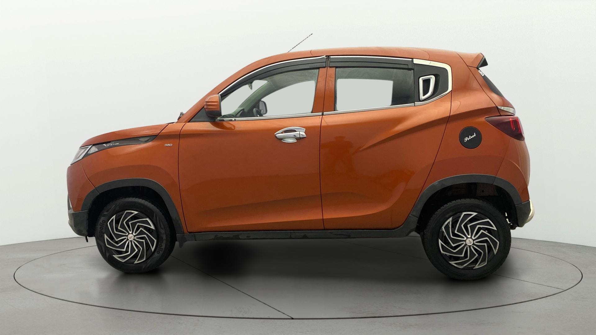 Used 2016 Mahindra KUV100 Used 2016 Mahindra KUV100