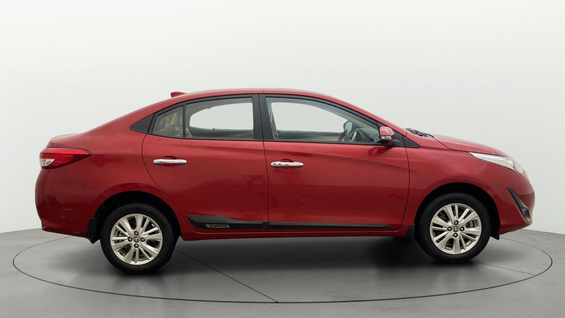 View 2019 Toyota Yaris VX CVT Image 9 Used 2019 Toyota Yaris VX CVT Image 9